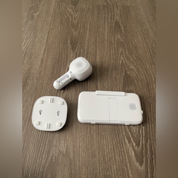 HUBBLE CONNECTED Nursery Pal Cloud 5" Smart HD Baby Monitor & Power Cables - Picture 4 of 10